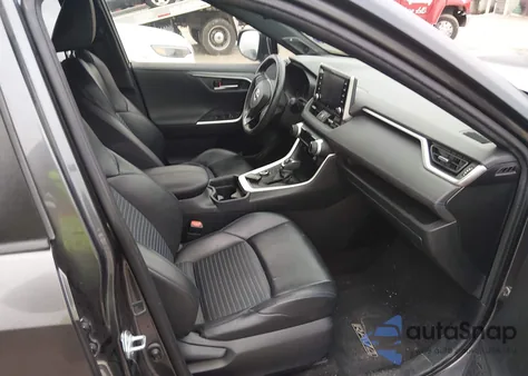 2020 Toyota Rav4 Hybrid Xse z USA, uszkodzony, nr VIN JTMEWRFV1LJ041537